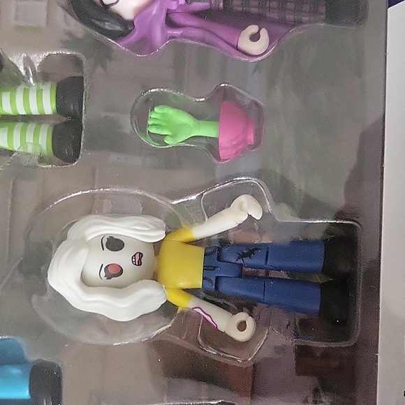 Arsenal Reloaded Rivals (New) - Picture 10 of 11